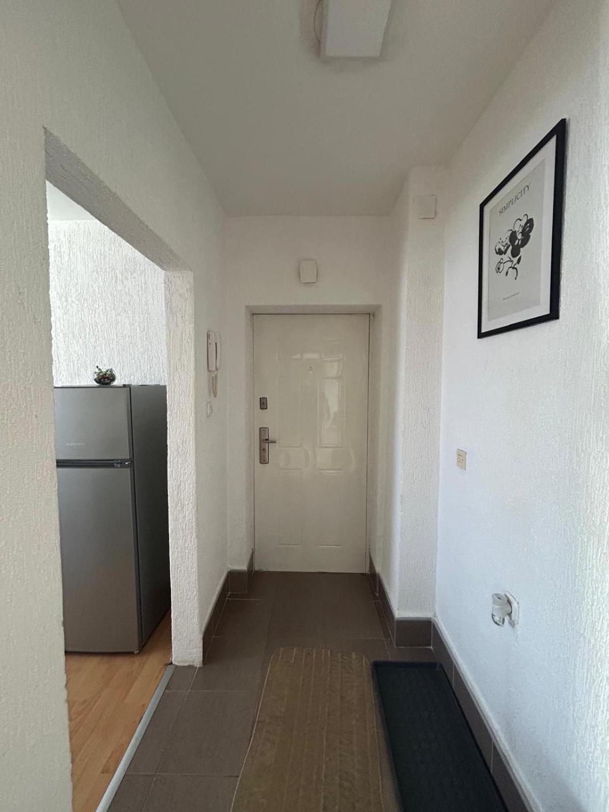 Cinema Vardar Apartment Skopje Exterior foto